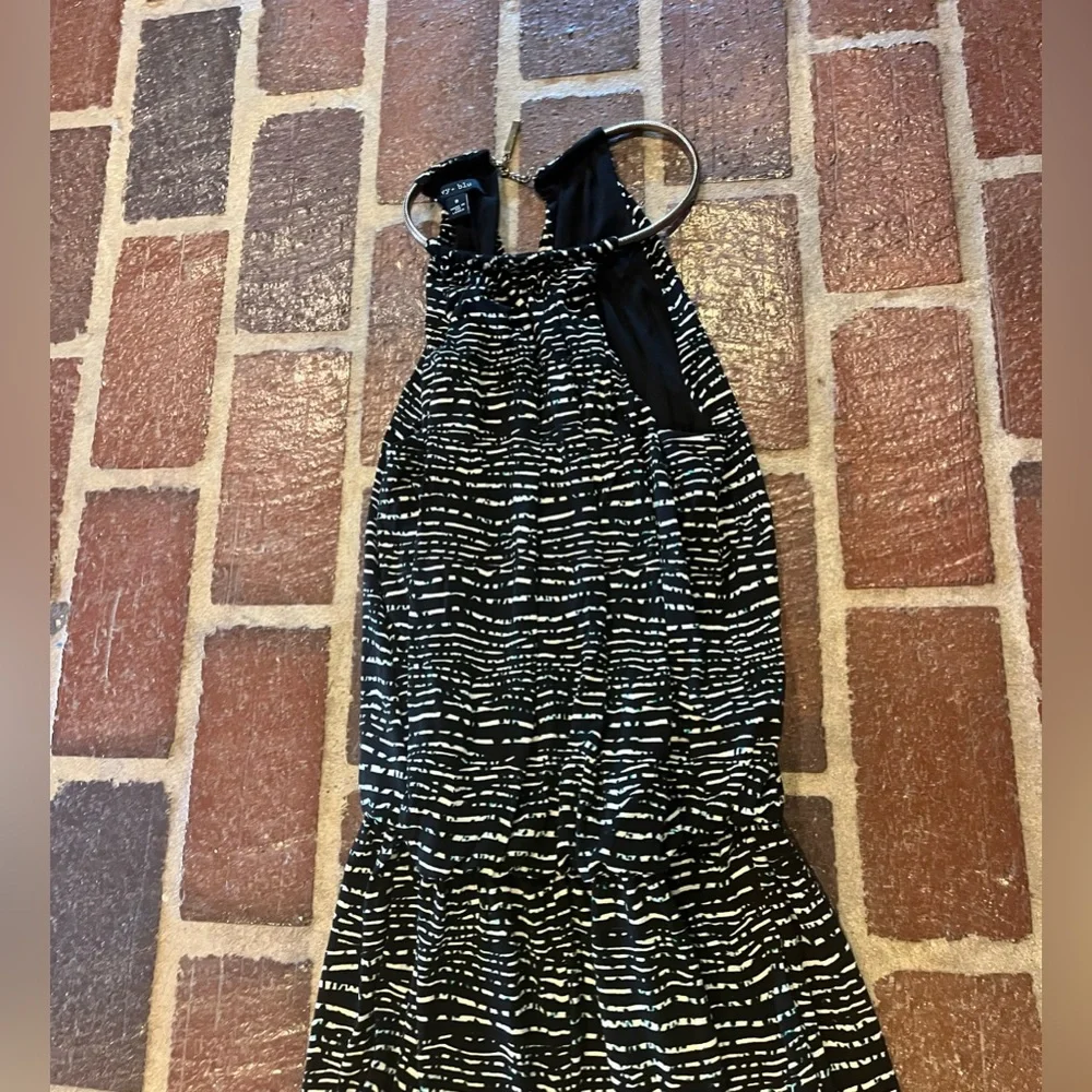 Black and White Patterned Jumpsuit Sz 8 Ivy + Blue with Silver Accents - Picture 6 of 16